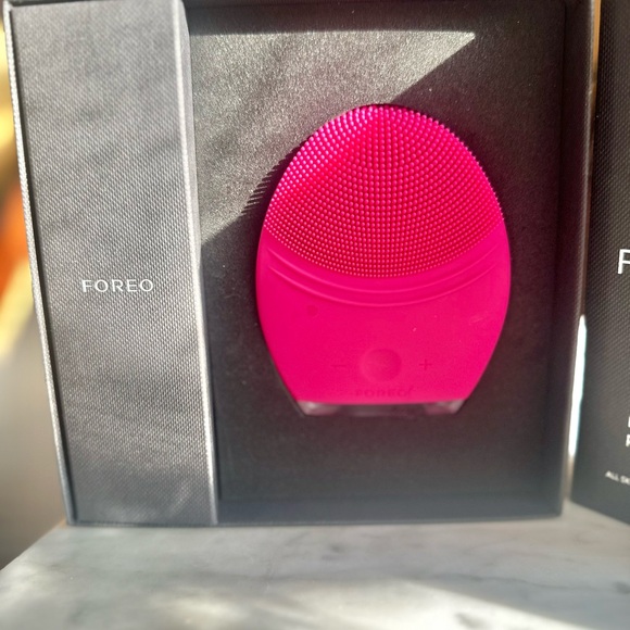 Foreo Luna 2 Pro - Picture 2 of 4